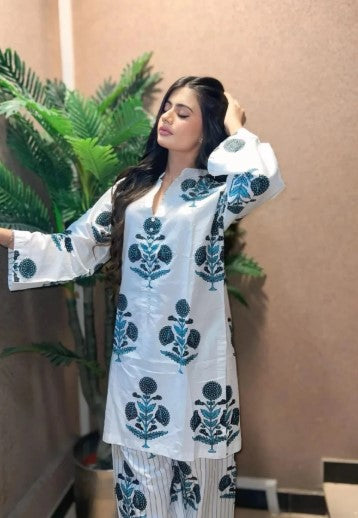PRINTED LAWN - 2-PIECE WITH FARSHI SHALWAR