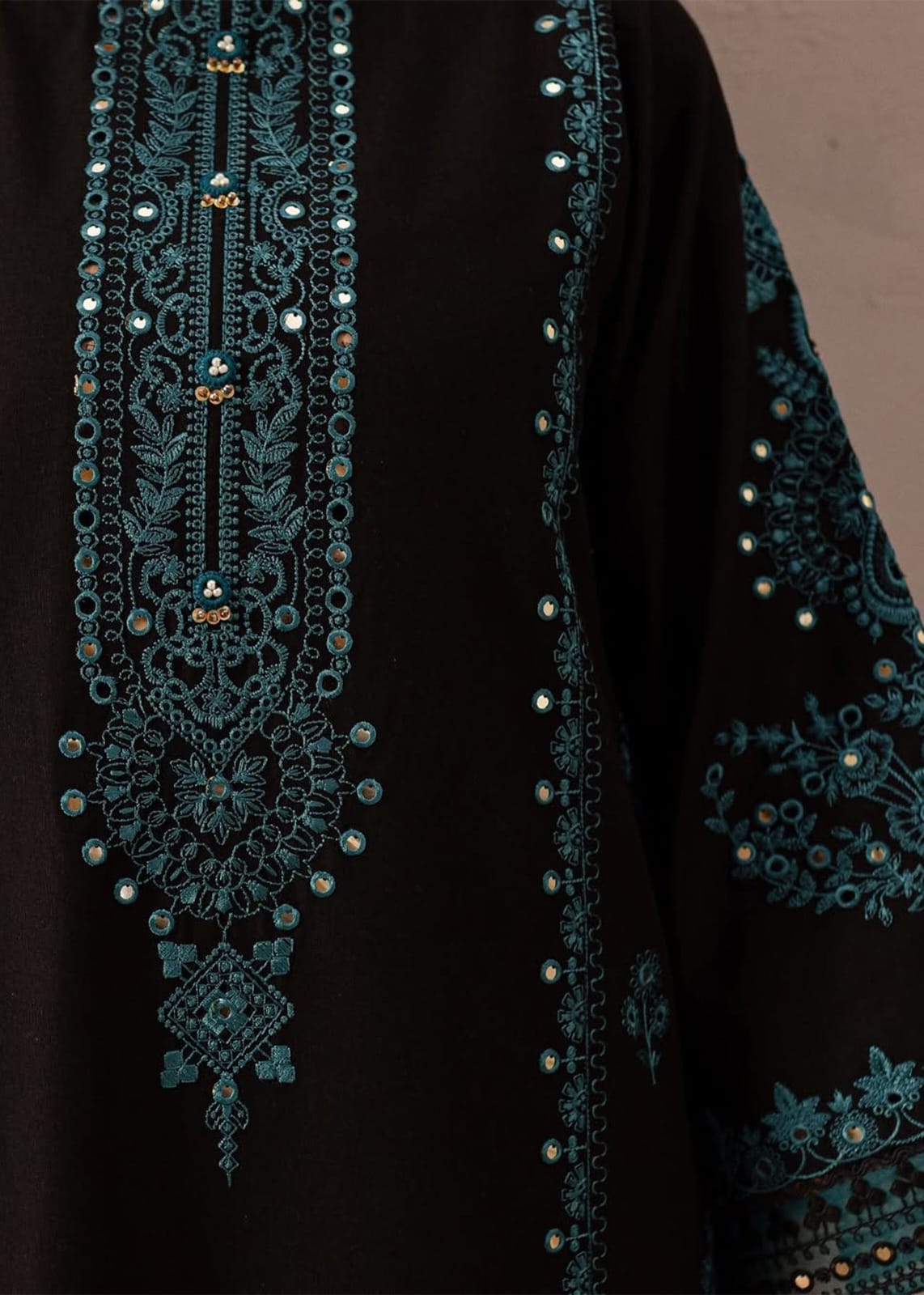 2 Piece Stitched Embroidered Lawn 9mm Work